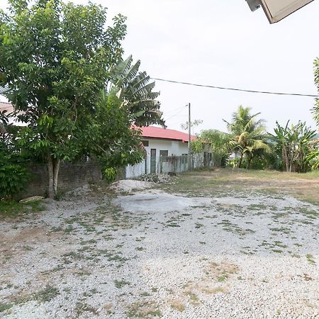 Sri Melor Inn Pantai Cenang  Buitenkant foto