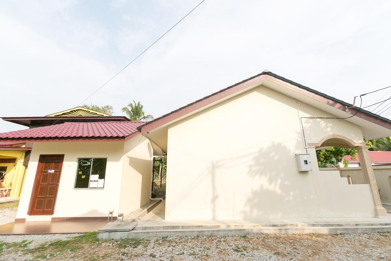 Sri Melor Inn Pantai Cenang  Buitenkant foto