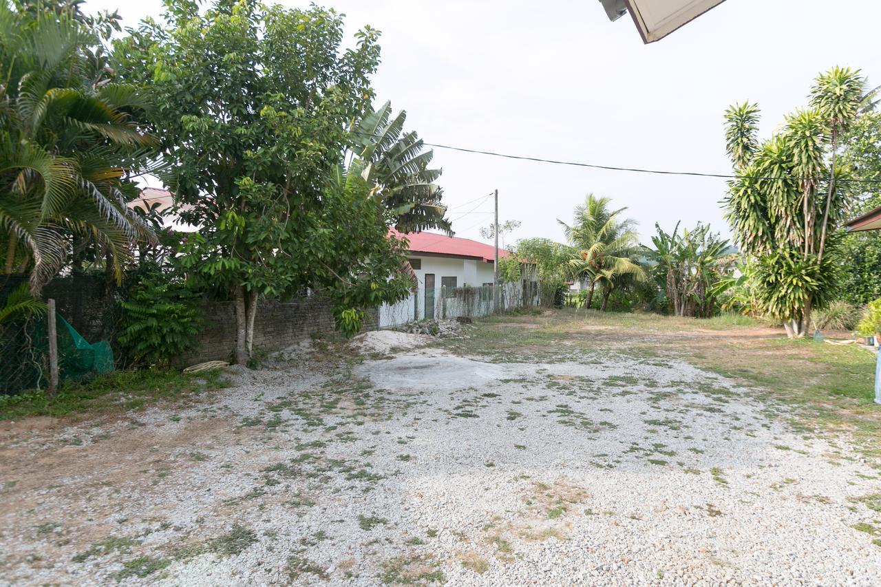 Sri Melor Inn Pantai Cenang  Buitenkant foto